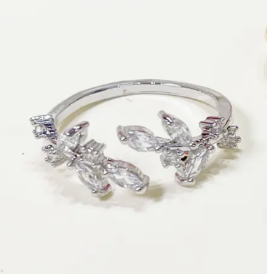 Silver Leaf Ring