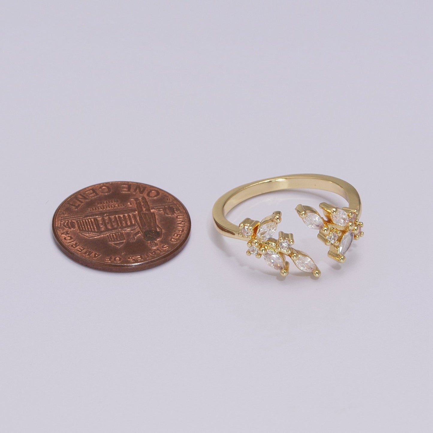 (Out of Stock) Leaf Green Gold Clear Style Ring with Cubic Zirconia Nature Ring Dainty Clear Cz Adjustable Ring
